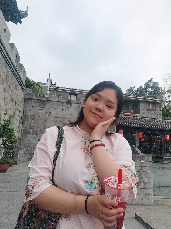 敏兮小沫的第三张照片--湘西闪婚服务中心